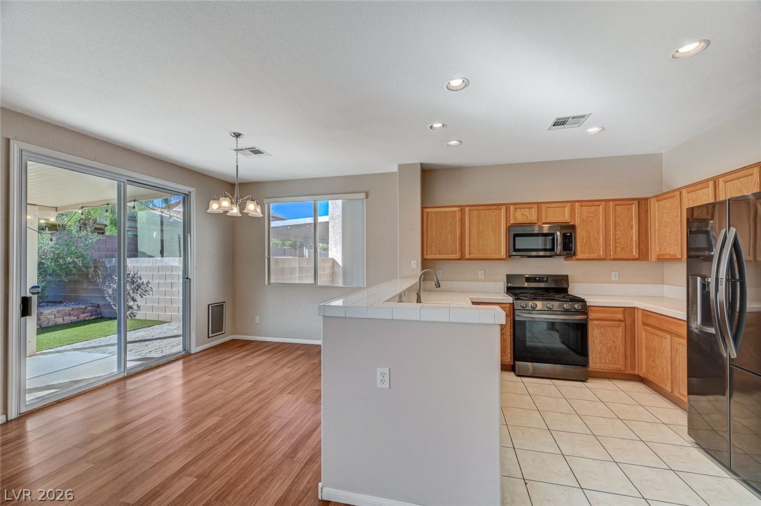 7905 Sagebrush Bend Street Las Vegas NV 89113