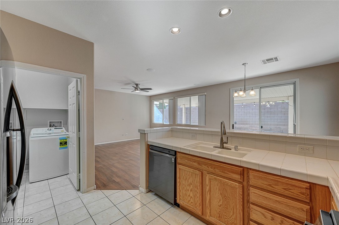 7905 Sagebrush Bend Street Las Vegas NV 89113