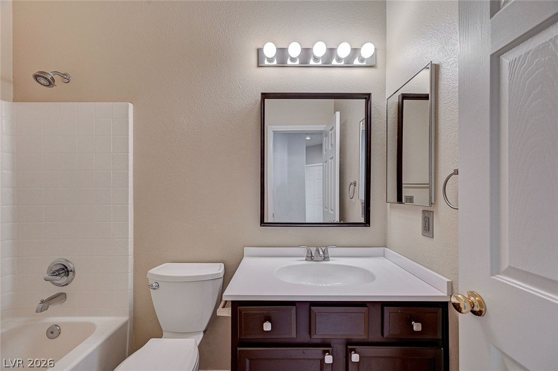 7905 Sagebrush Bend Street Las Vegas NV 89113