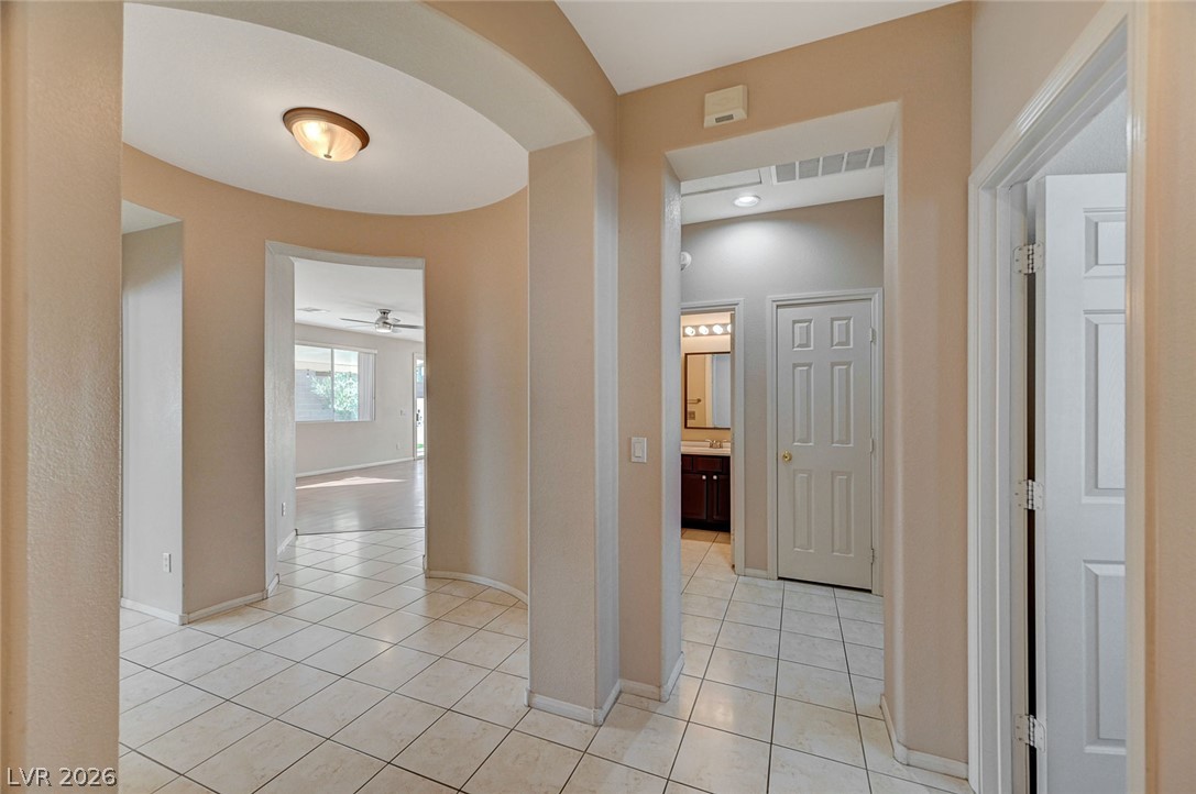 7905 Sagebrush Bend Street Las Vegas NV 89113