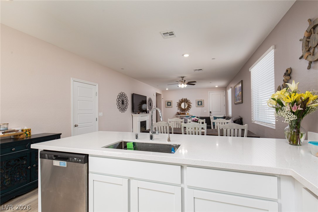 9734 Pacific Pine Street Las Vegas NV 89143