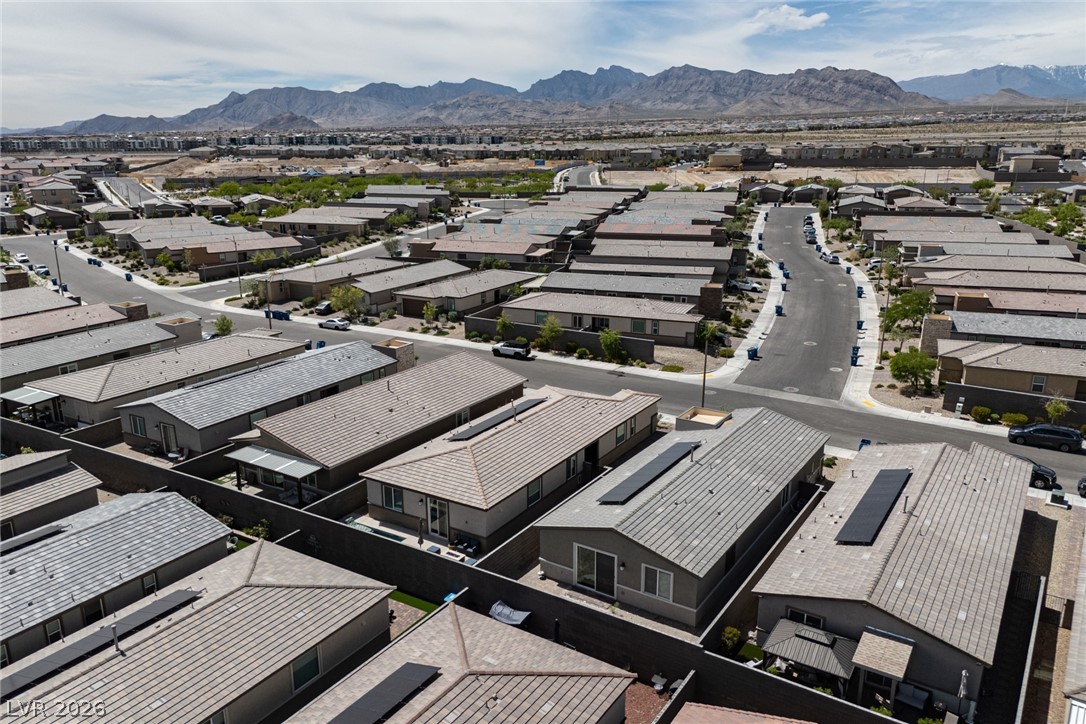 9734 Pacific Pine Street Las Vegas NV 89143