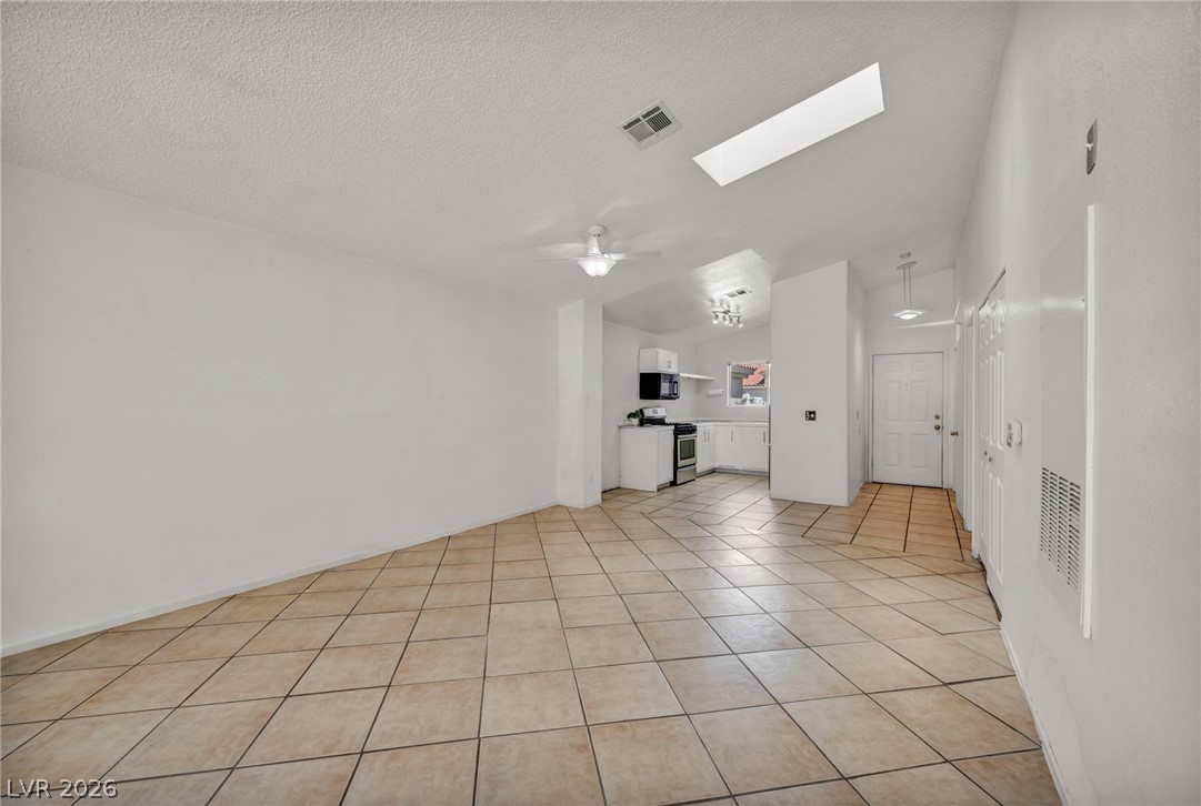 7803 Ravenhollow Lane Las Vegas NV 89145