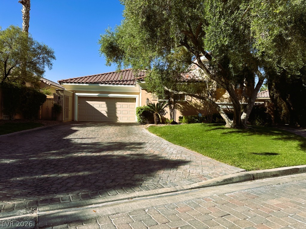 27 Via Paradiso Street Henderson NV 89011