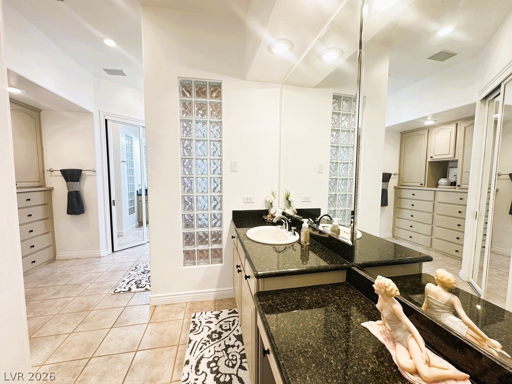 27 Via Paradiso Street Henderson NV 89011