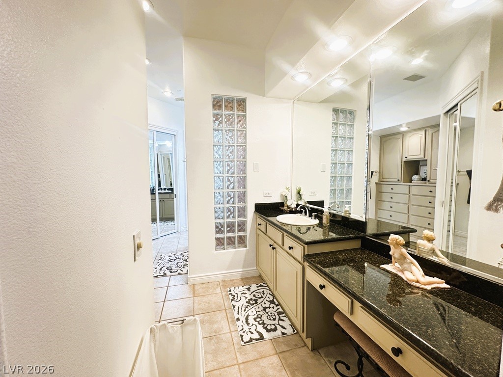 27 Via Paradiso Street Henderson NV 89011