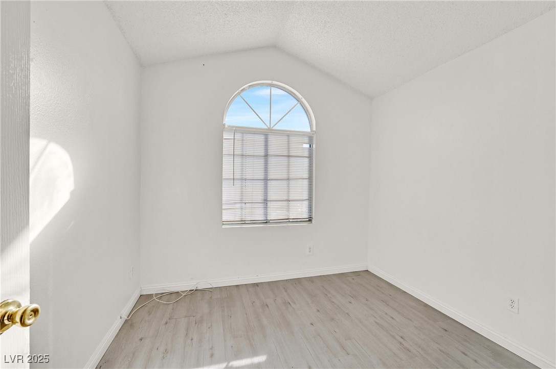 5832 Ballinger Drive Las Vegas NV 89142
