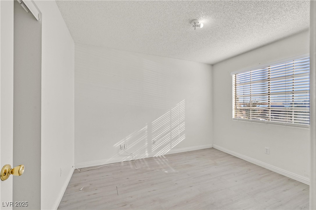 5832 Ballinger Drive Las Vegas NV 89142
