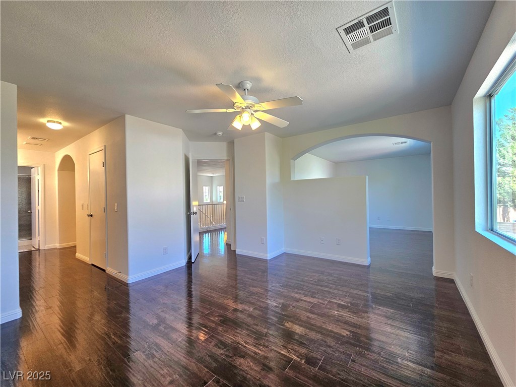9496 Magnificent Avenue Las Vegas NV 89148