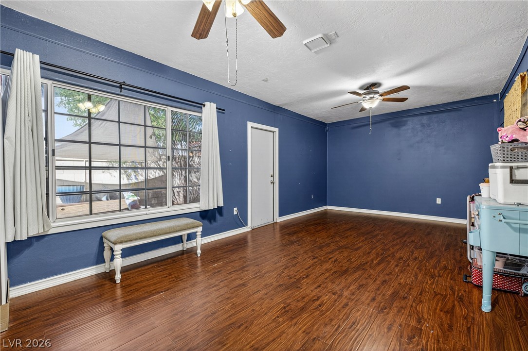 4534 Emerald Avenue Las Vegas NV 89120