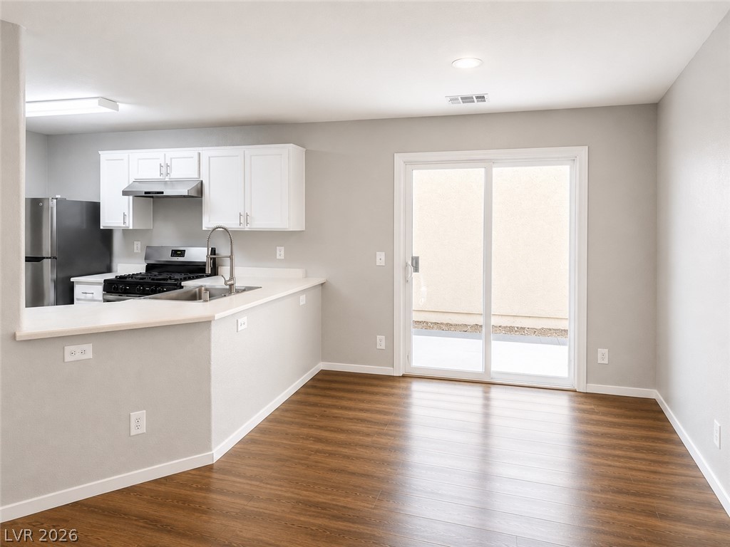 9929 Fragile Fields Street Las Vegas NV 89183