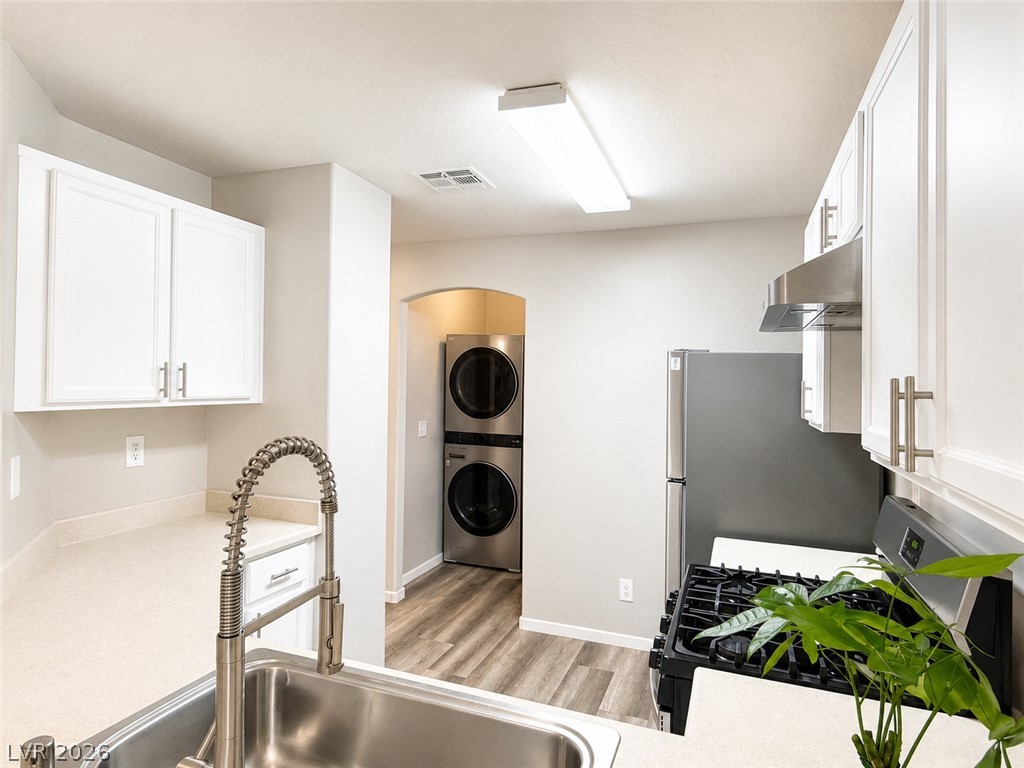 9929 Fragile Fields Street Las Vegas NV 89183
