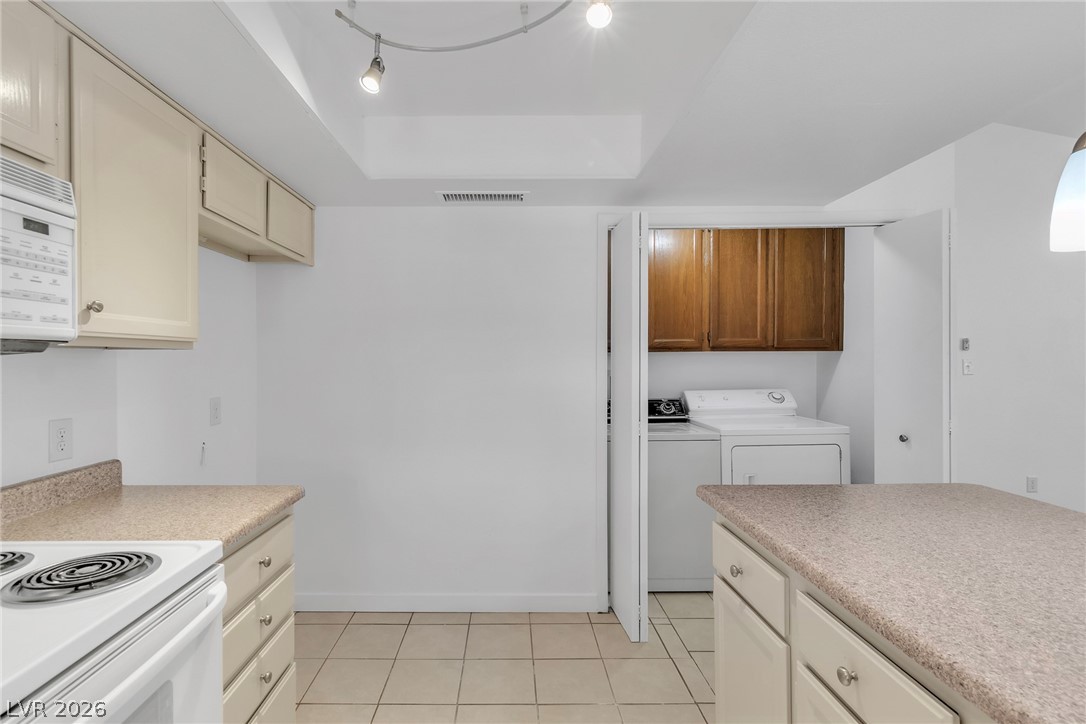 209 Jon Belger Drive Las Vegas NV 89145
