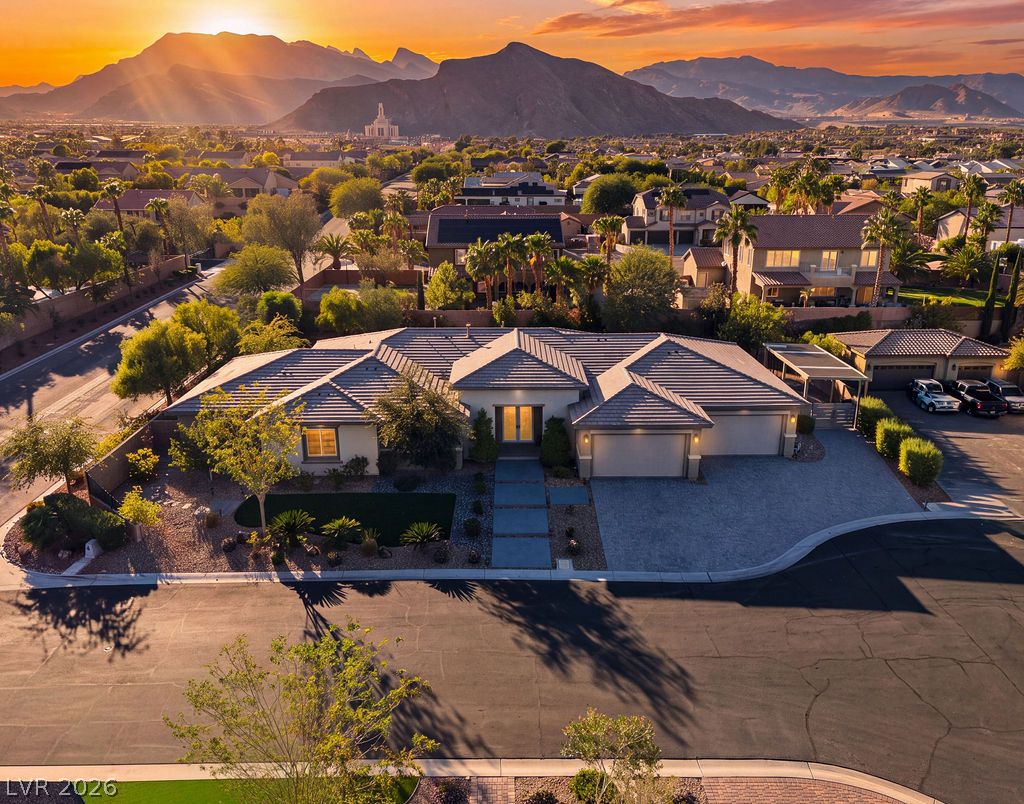 8940 Hickam Avenue Las Vegas NV 89129