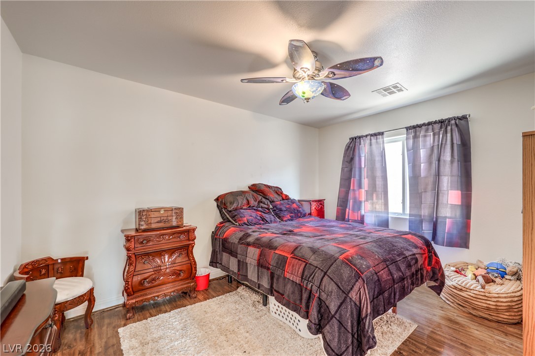 5832 Pirate Ship Drive North Las Vegas NV 89031