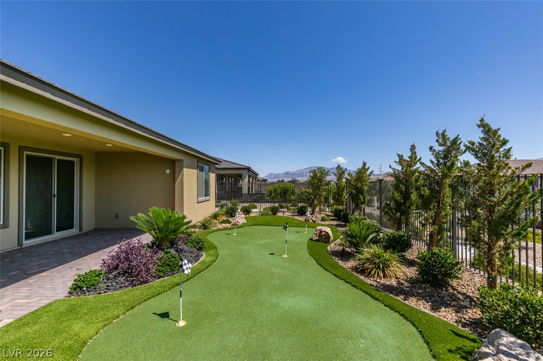 10184 Chrysolite Las Vegas NV 89143