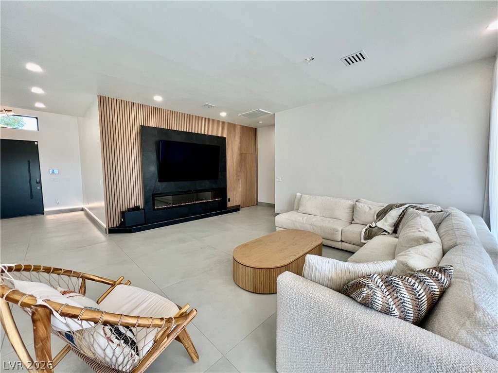 5790 Westwind Road Las Vegas NV 89118