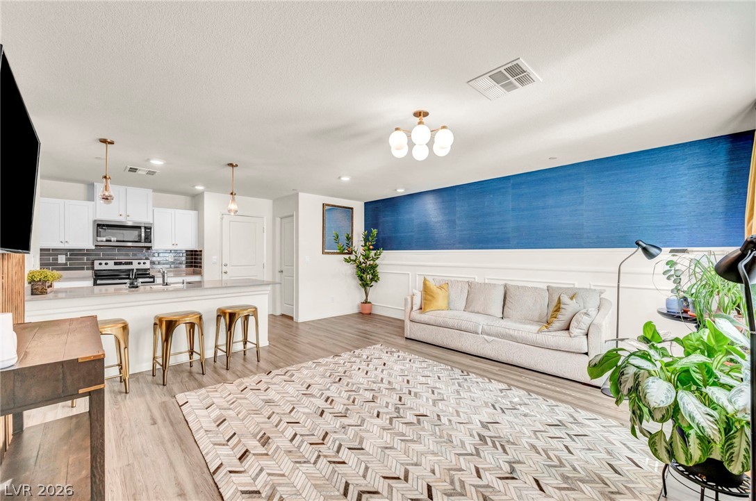 6956 Stratham Hill Street Las Vegas NV 89166