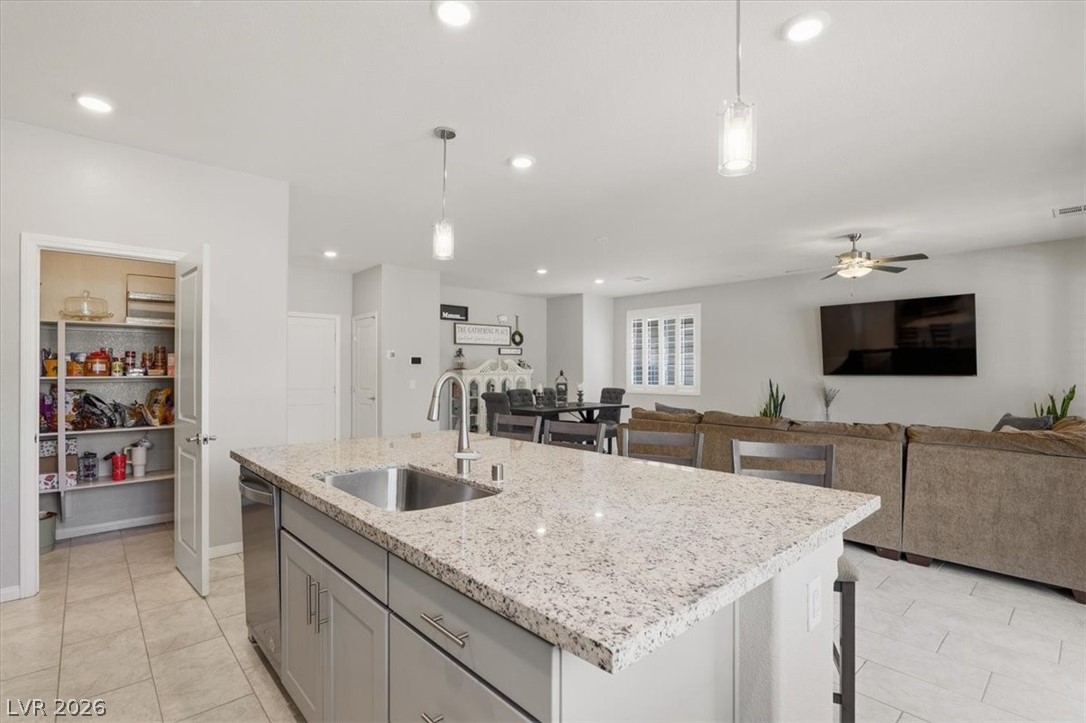 9243 Bluemist Falls Street Las Vegas NV 89123