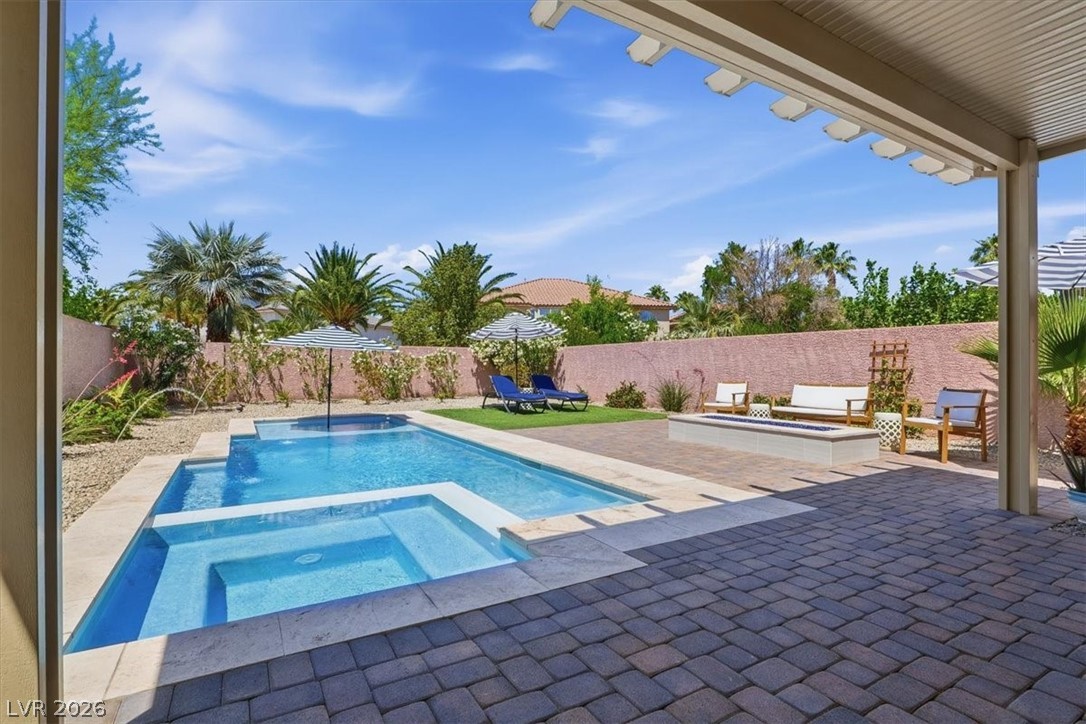 9243 Bluemist Falls Street Las Vegas NV 89123