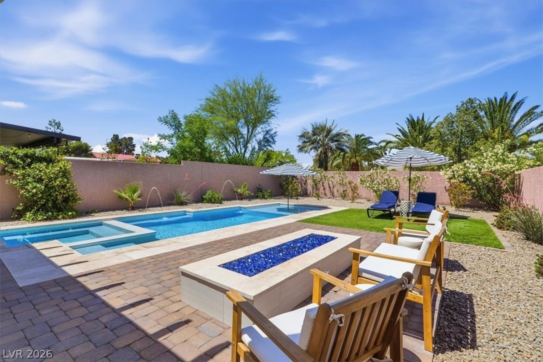 9243 Bluemist Falls Street Las Vegas NV 89123