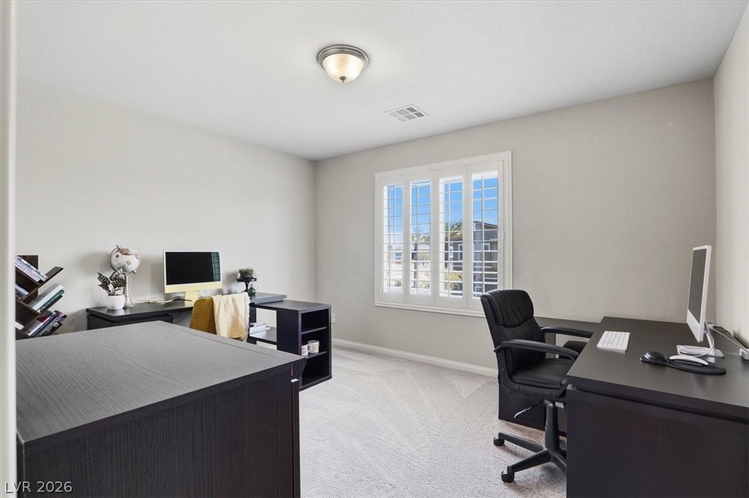 9243 Bluemist Falls Street Las Vegas NV 89123