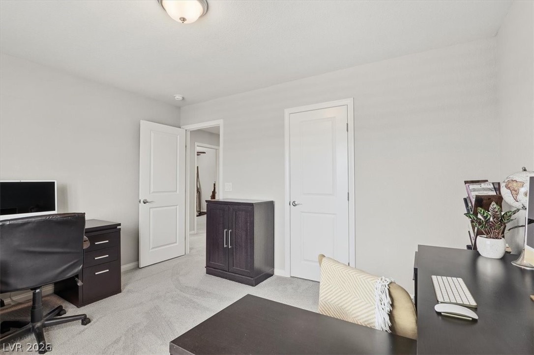 9243 Bluemist Falls Street Las Vegas NV 89123