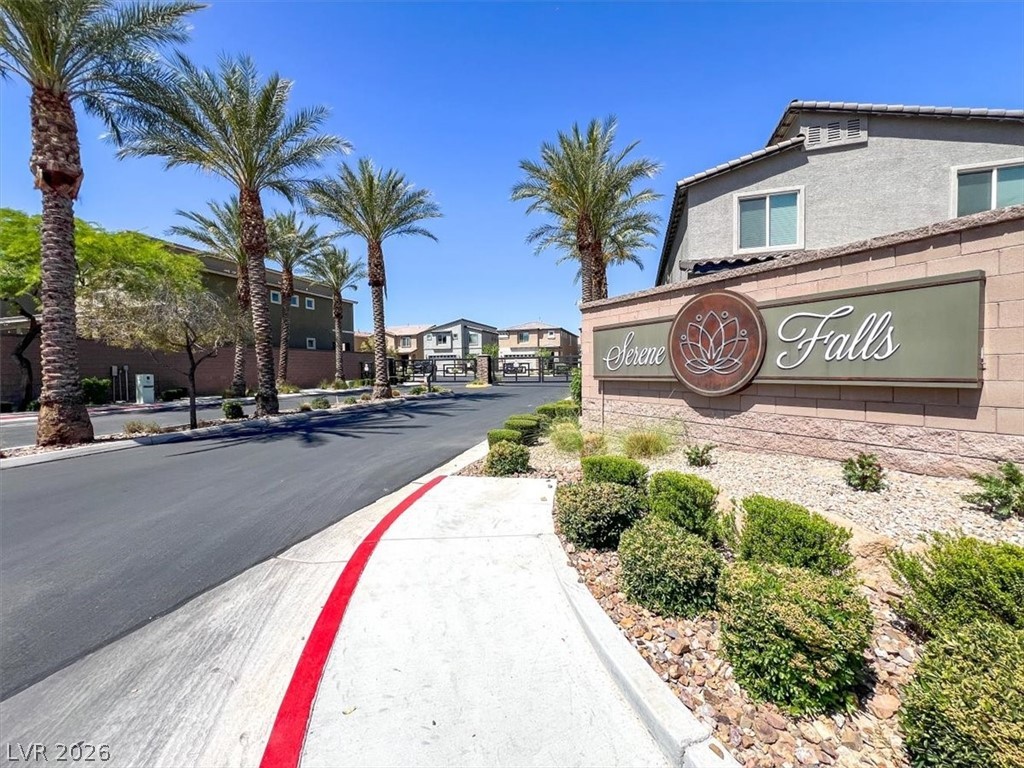 9243 Bluemist Falls Street Las Vegas NV 89123