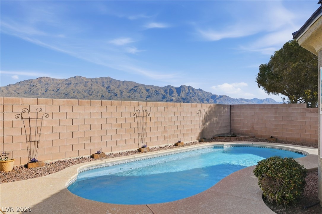 6824 Woodland Vase Court Las Vegas NV 89131