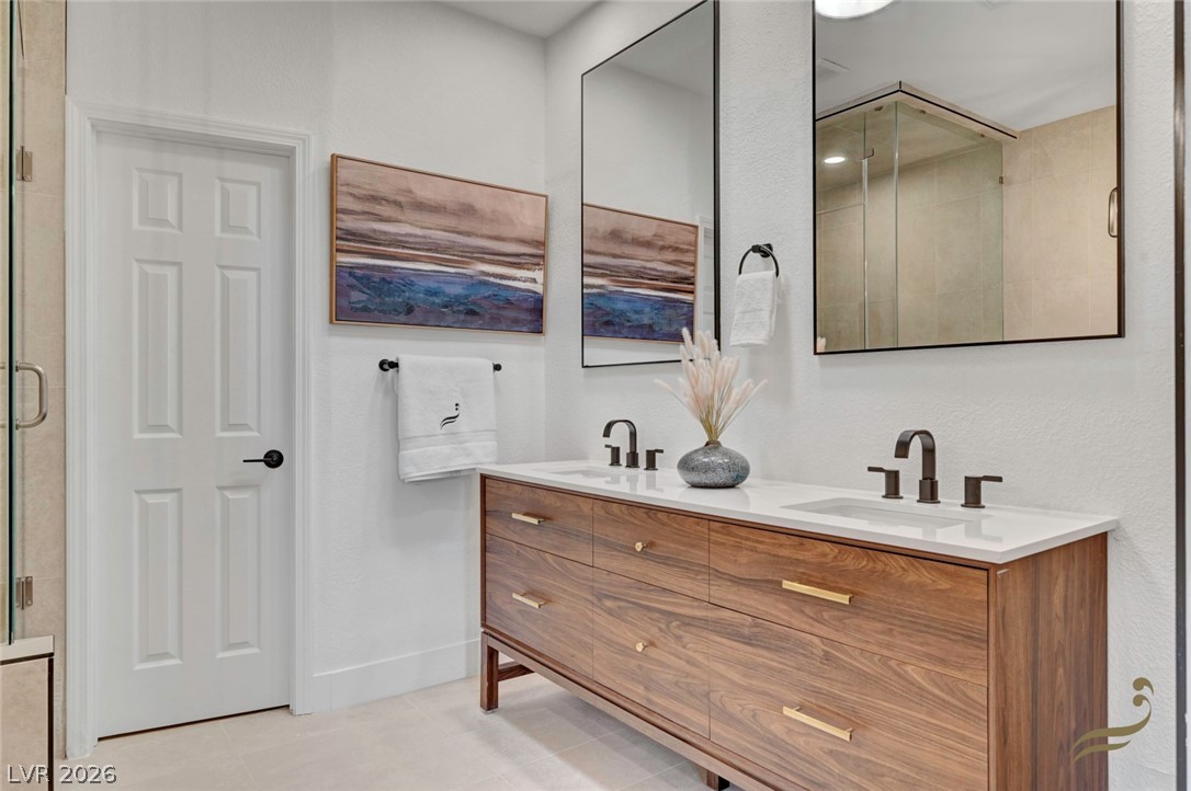 8941 Diamond Falls Drive Las Vegas NV 89117