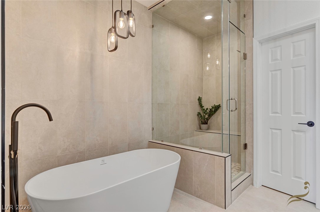 8941 Diamond Falls Drive Las Vegas NV 89117