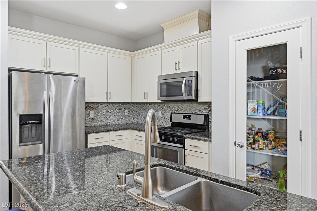 663 Swift Eagle Avenue Henderson NV 89015