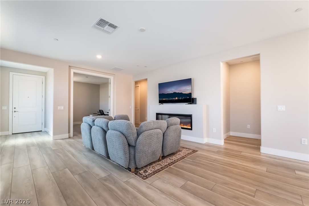 76 Crimson Cactus Avenue Henderson NV 89011