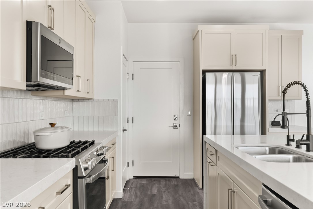12063 Glentana View Street Las Vegas NV 89138