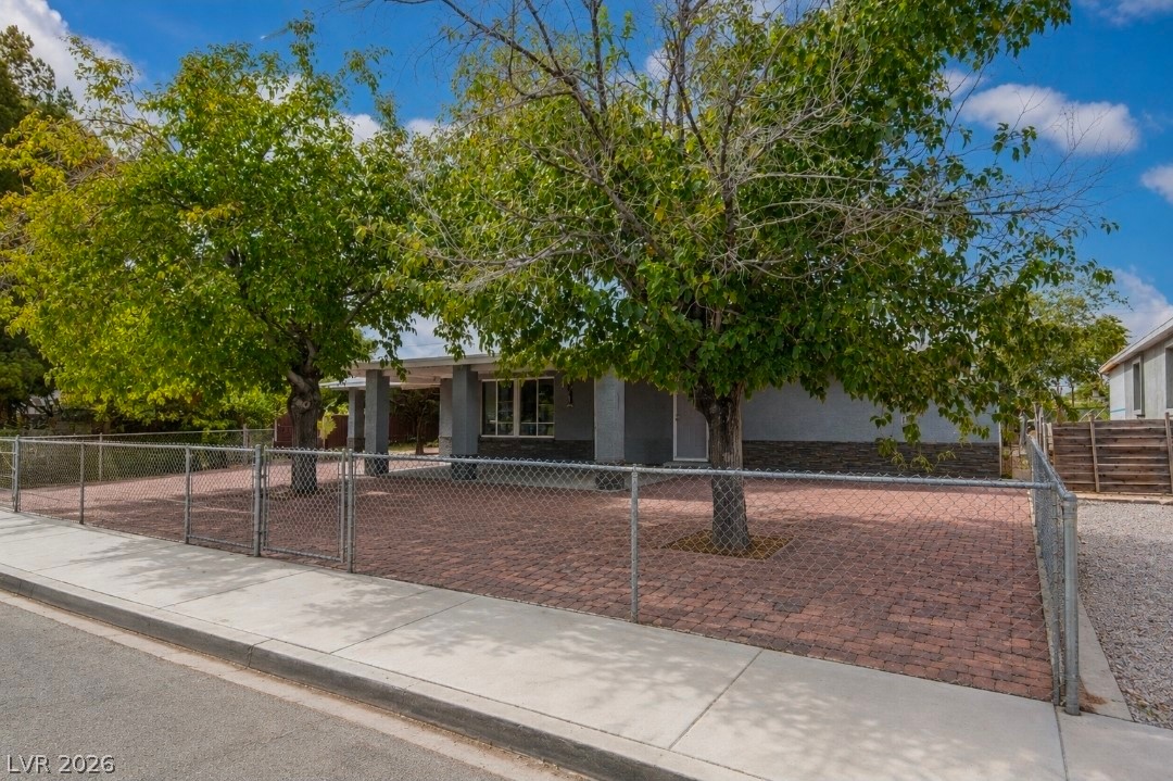 3216 Osage Avenue Las Vegas NV 89101