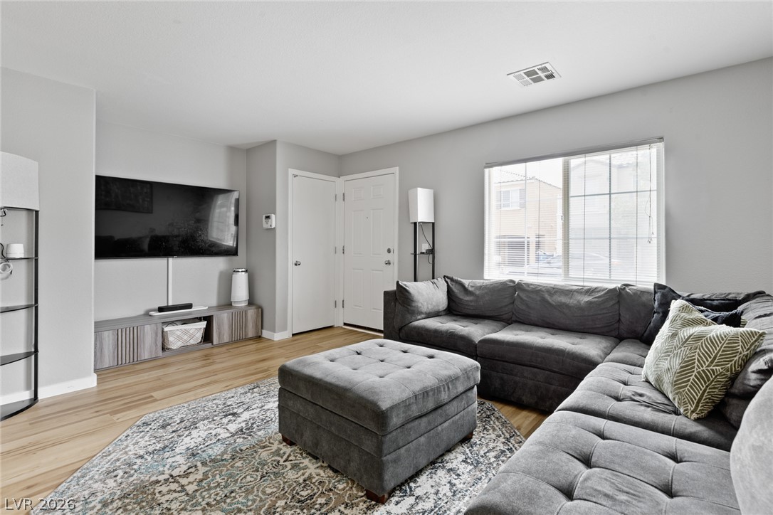 9052 Tailor Made Avenue Las Vegas NV 89149