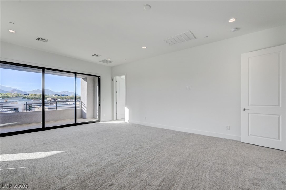 10738 Desert Heights Avenue Las Vegas NV 89135