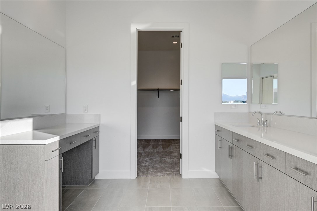 10738 Desert Heights Avenue Las Vegas NV 89135