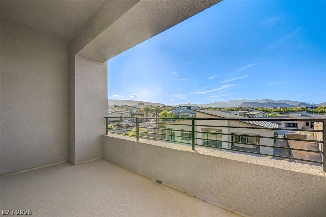 10738 Desert Heights Avenue Las Vegas NV 89135