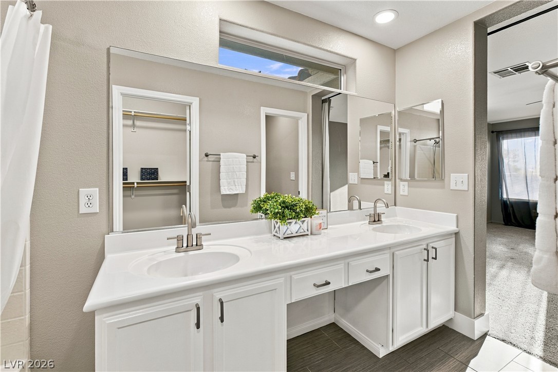 1421 Winters Run Avenue Las Vegas NV 89183