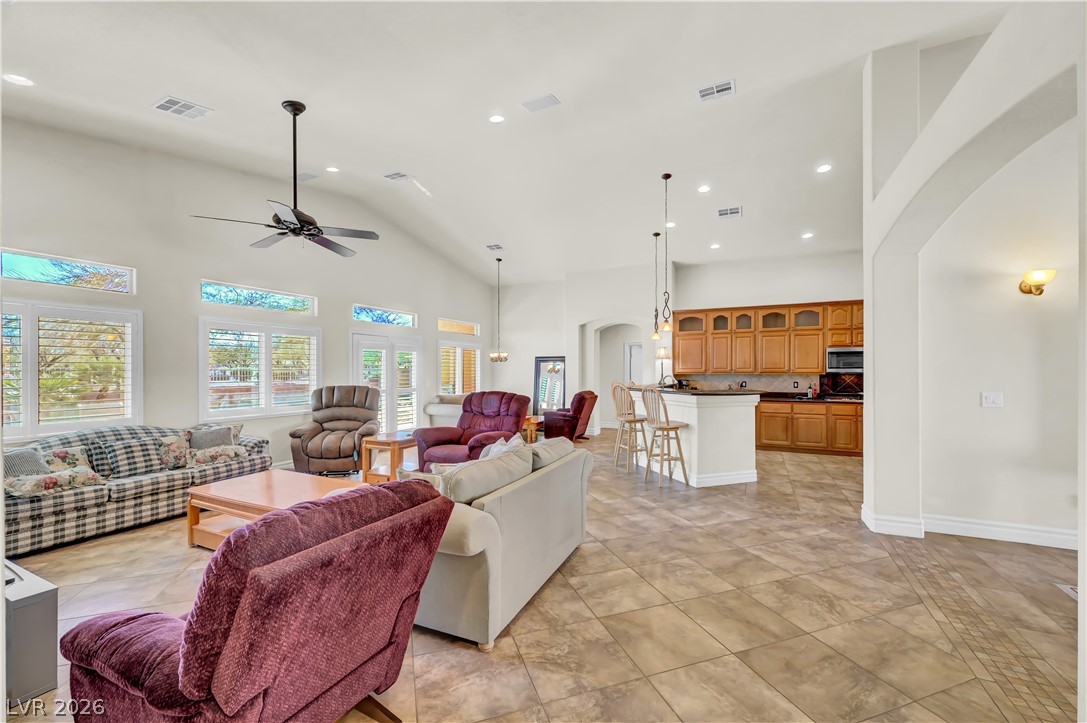 8215 Southern Comfort Avenue Las Vegas NV 89131