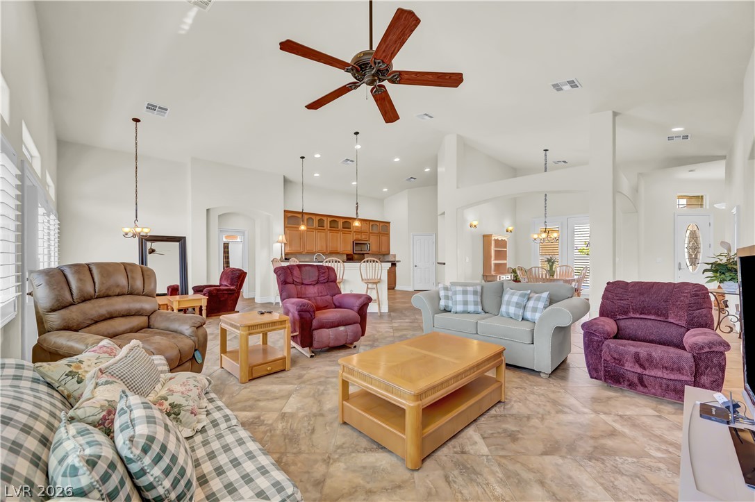 8215 Southern Comfort Avenue Las Vegas NV 89131