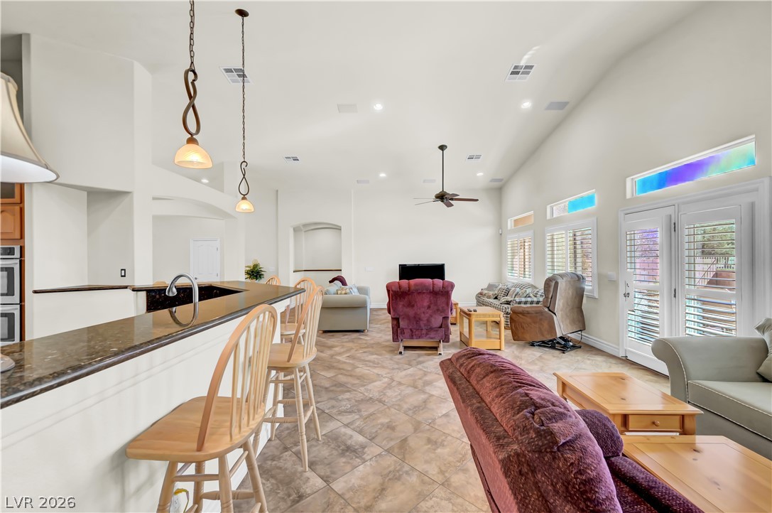 8215 Southern Comfort Avenue Las Vegas NV 89131