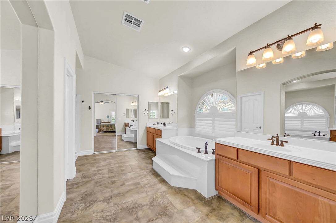 8215 Southern Comfort Avenue Las Vegas NV 89131
