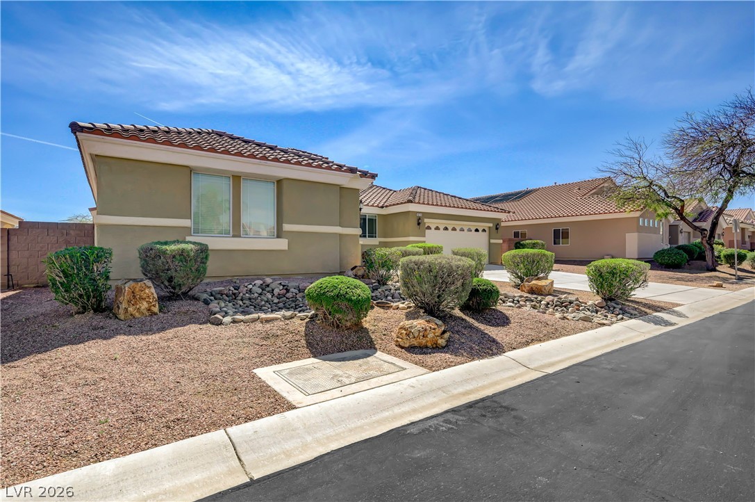 8215 Southern Comfort Avenue Las Vegas NV 89131