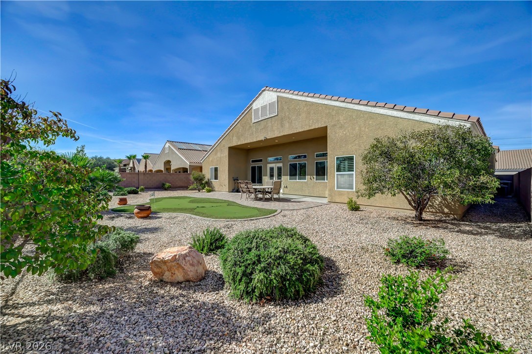 8215 Southern Comfort Avenue Las Vegas NV 89131