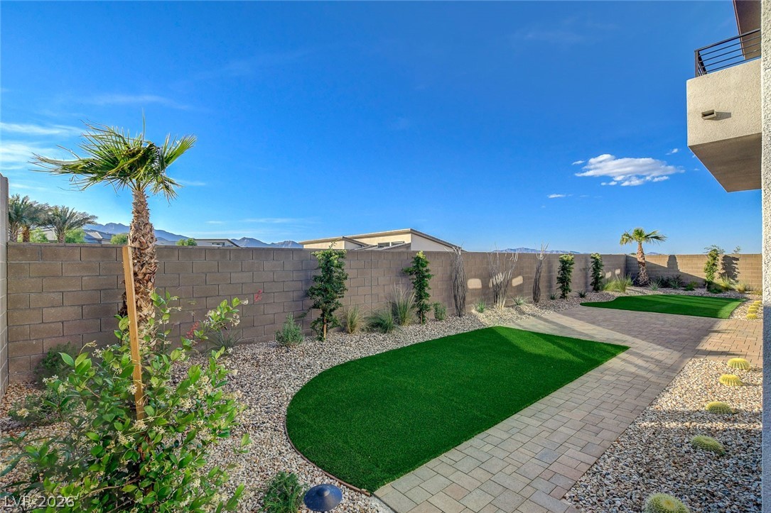 10748 Desert Heights Avenue Las Vegas NV 89135