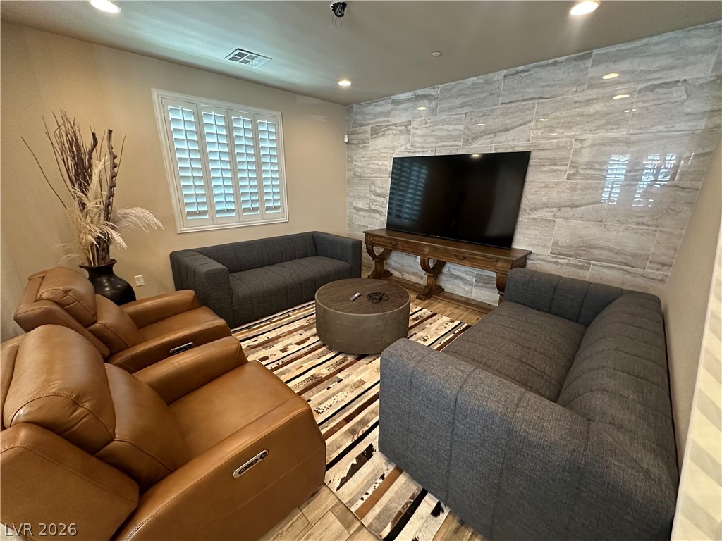 11402 Newton Commons Drive 101 Las Vegas NV 89135