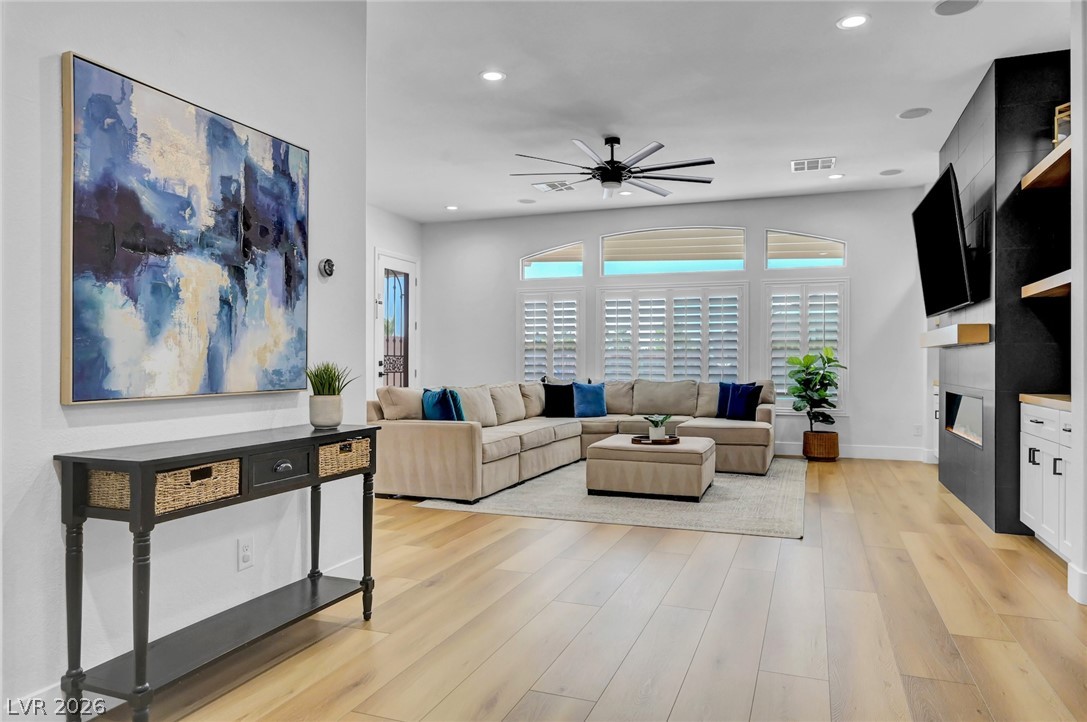 9155 Cimarron River Court Las Vegas NV 89149