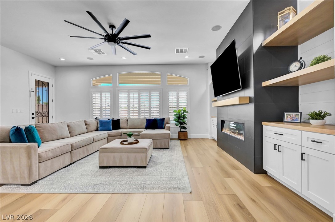 9155 Cimarron River Court Las Vegas NV 89149